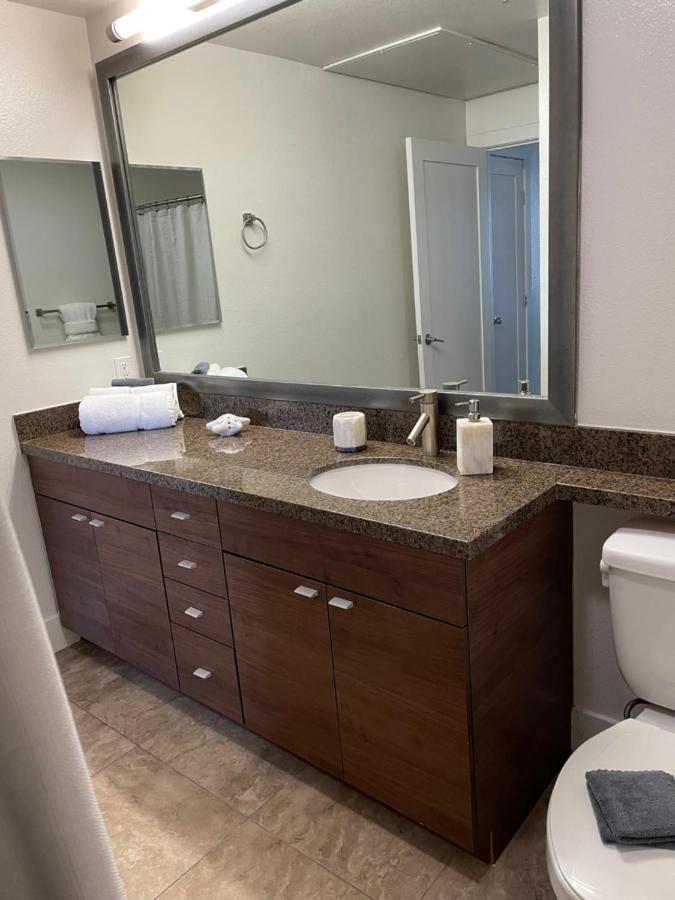 Villa Marina - Modern & Immaculate, Spacious, Gated Condo With Fireplace Pool, Gym, 2 Master Bedrooms Los Angeles Eksteriør billede